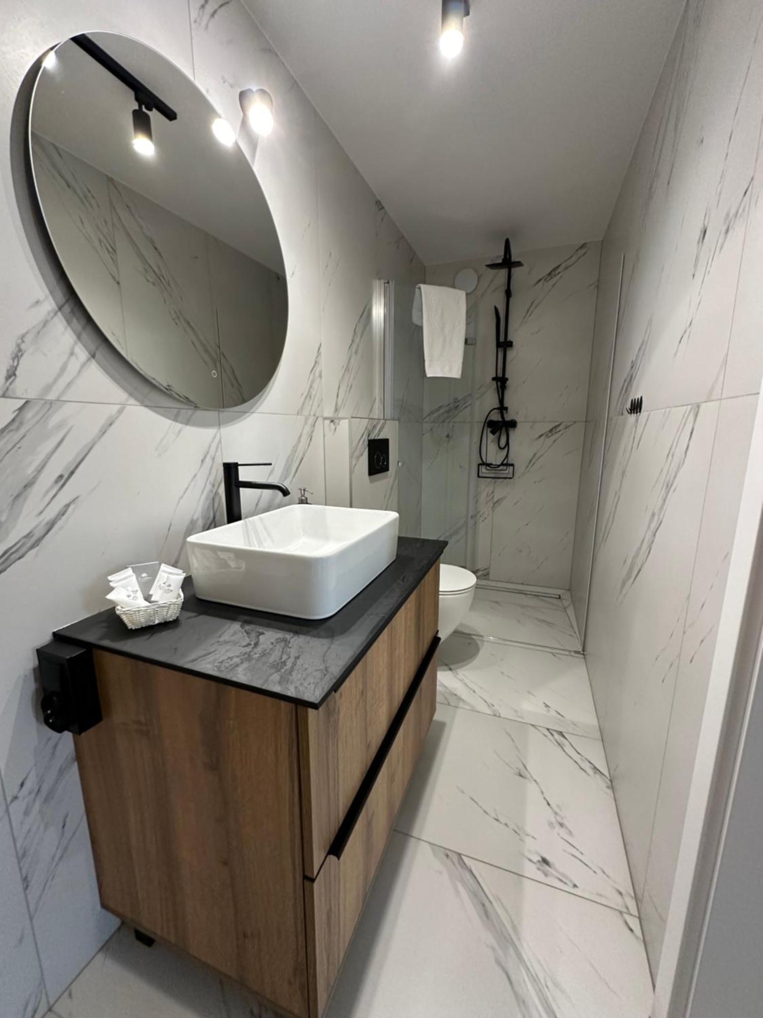 Apartamenty Ceramiczna Boleslawiec  Exteriör bild